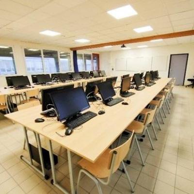 salle informatique saint pierre